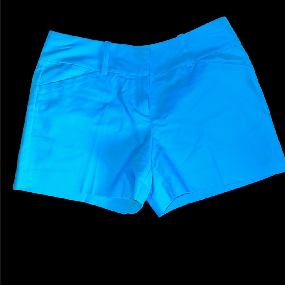 Ann Taylor - Signature Short - 4 1/2” Inseam -